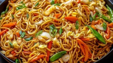 Chow Mein with the Best Chow Mein Sauce