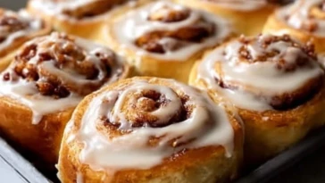 Homemade Cinnamon Rolls Recipe