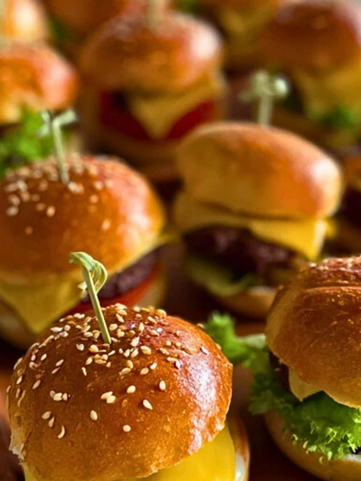 Mini Cheeseburgers (1)