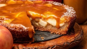 Apple Gooey Butter Cake