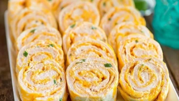 Easy Buffalo Chicken Pinwheels