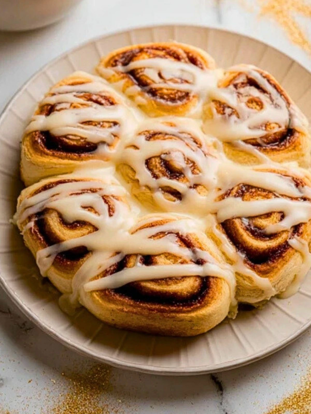 Eggnog Cinnamon Rolls (1)