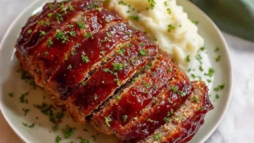 Irresistible Pioneer Woman Meatloaf