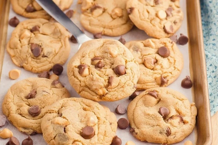 Chocolate Chip and Peanut Butter Chip Cookies