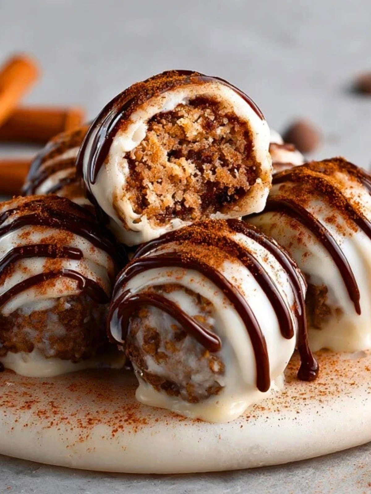 No-Bake Cinnamon Roll Truffles (1)