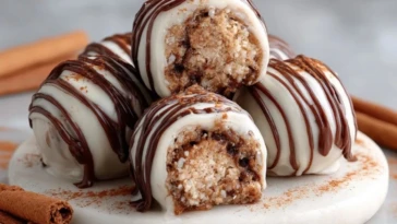 No-Bake Cinnamon Roll Truffles