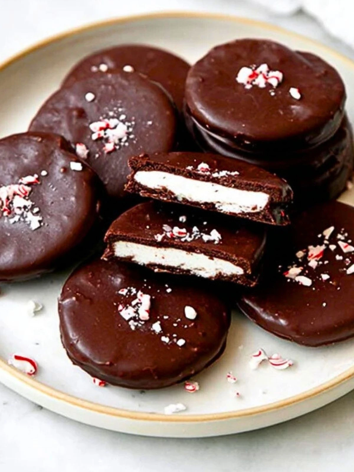 Quick 20-Minute Peppermint Patties (1)