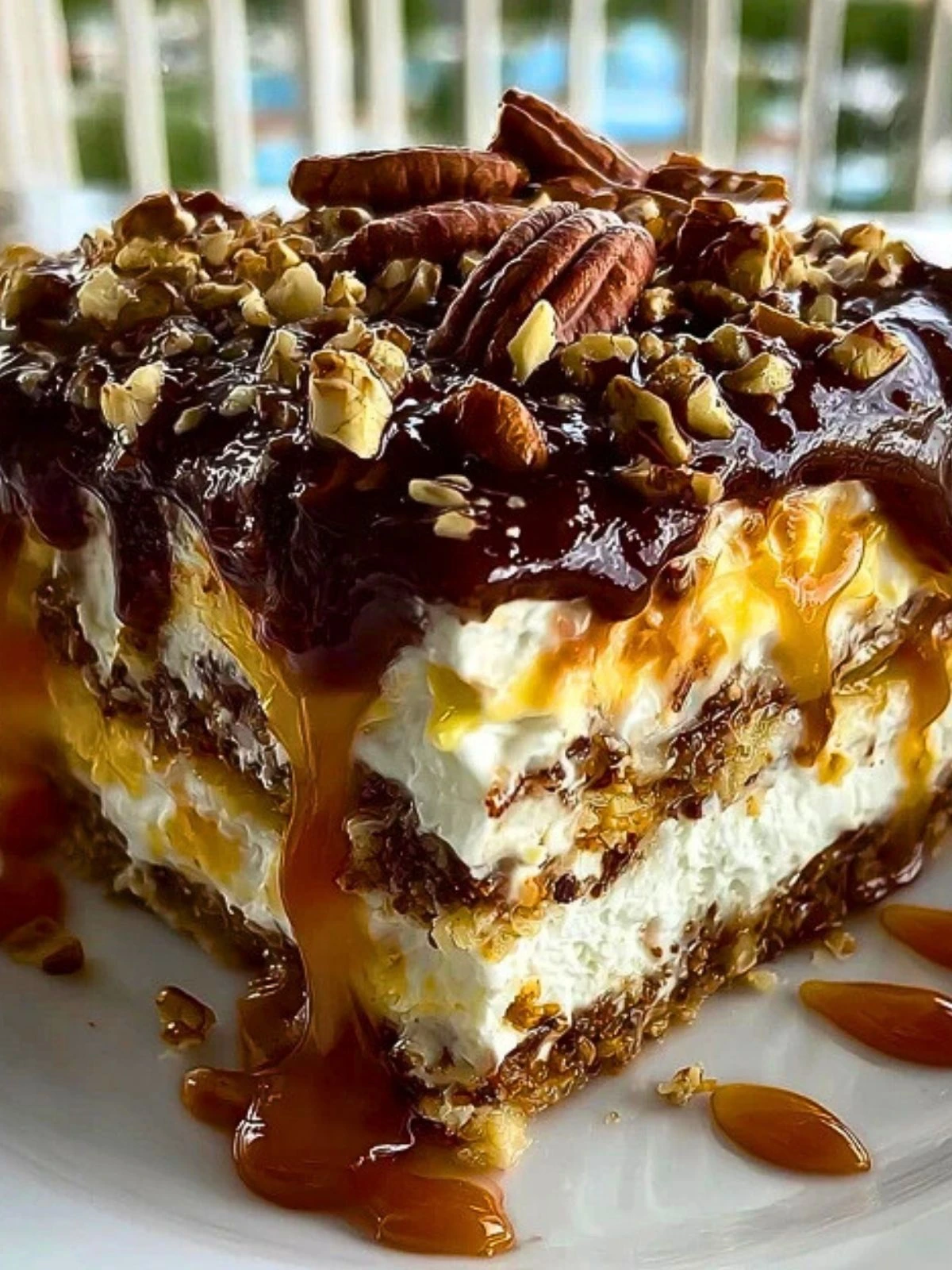 Decadent No-Bake Turtle Lasagna (1)