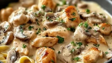 Creamy Chicken Stroganoff