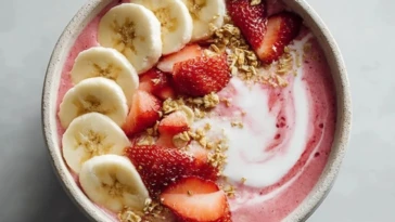 Strawberry Banana Smoothie Bowl