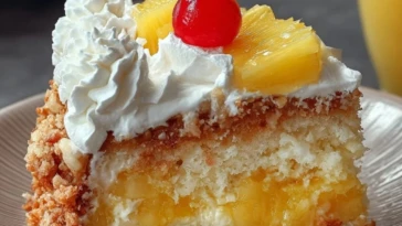 Hawaiian Pineapple Cake Delight