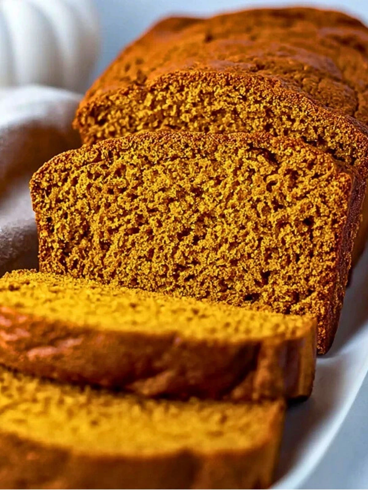Ultra-Moist Vanilla Pudding Pumpkin Bread (1)