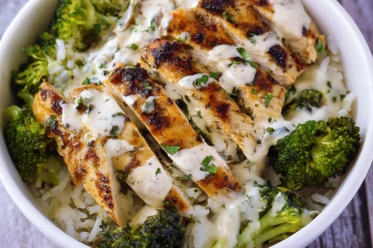 Creamy Garlic Chicken and Broccoli Bowls