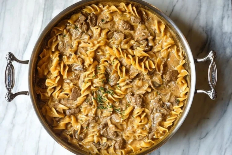 One Pot Beef Stroganoff