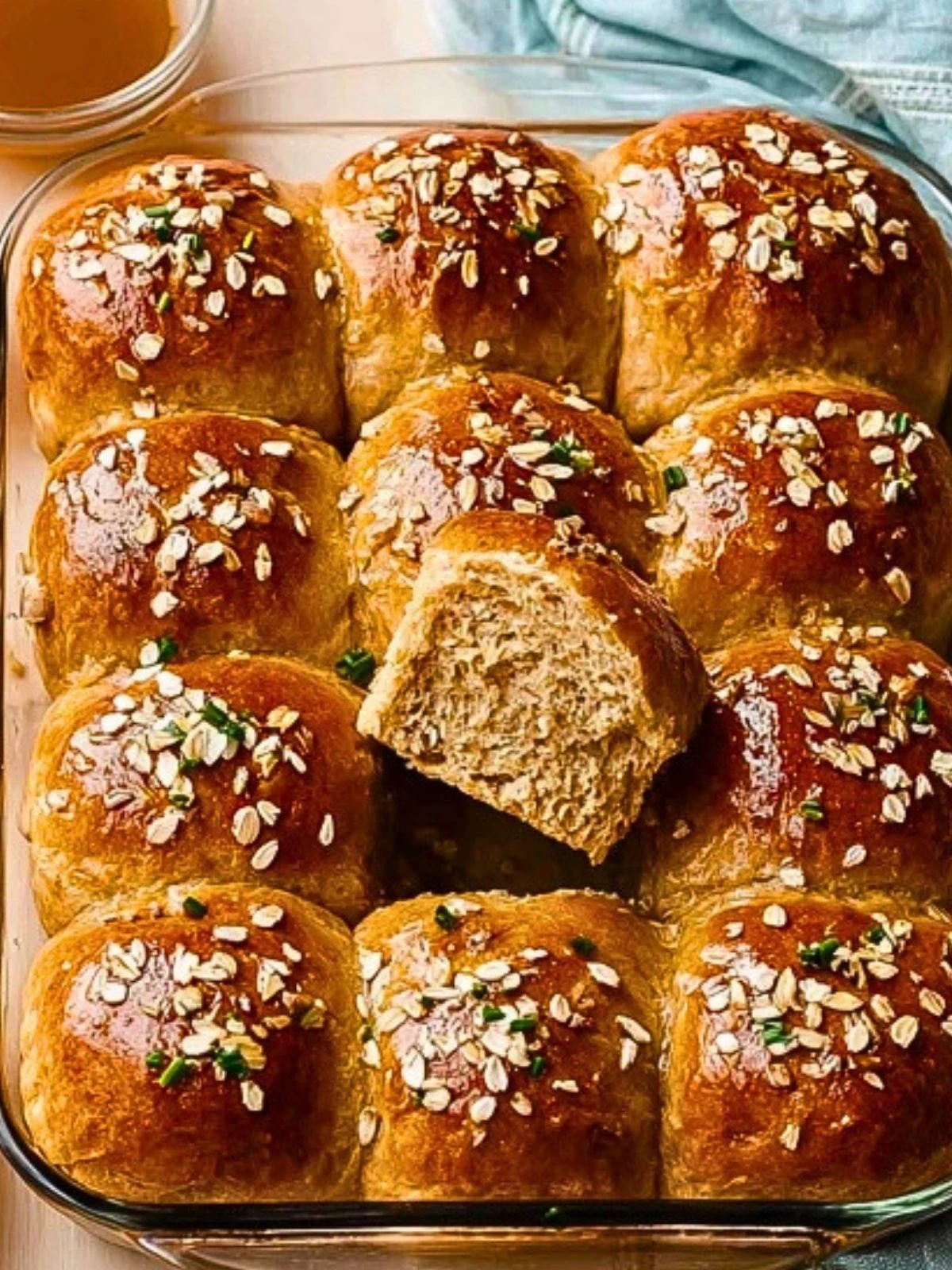 Rustic Oatmeal Molasses Dinner Rolls (1)
