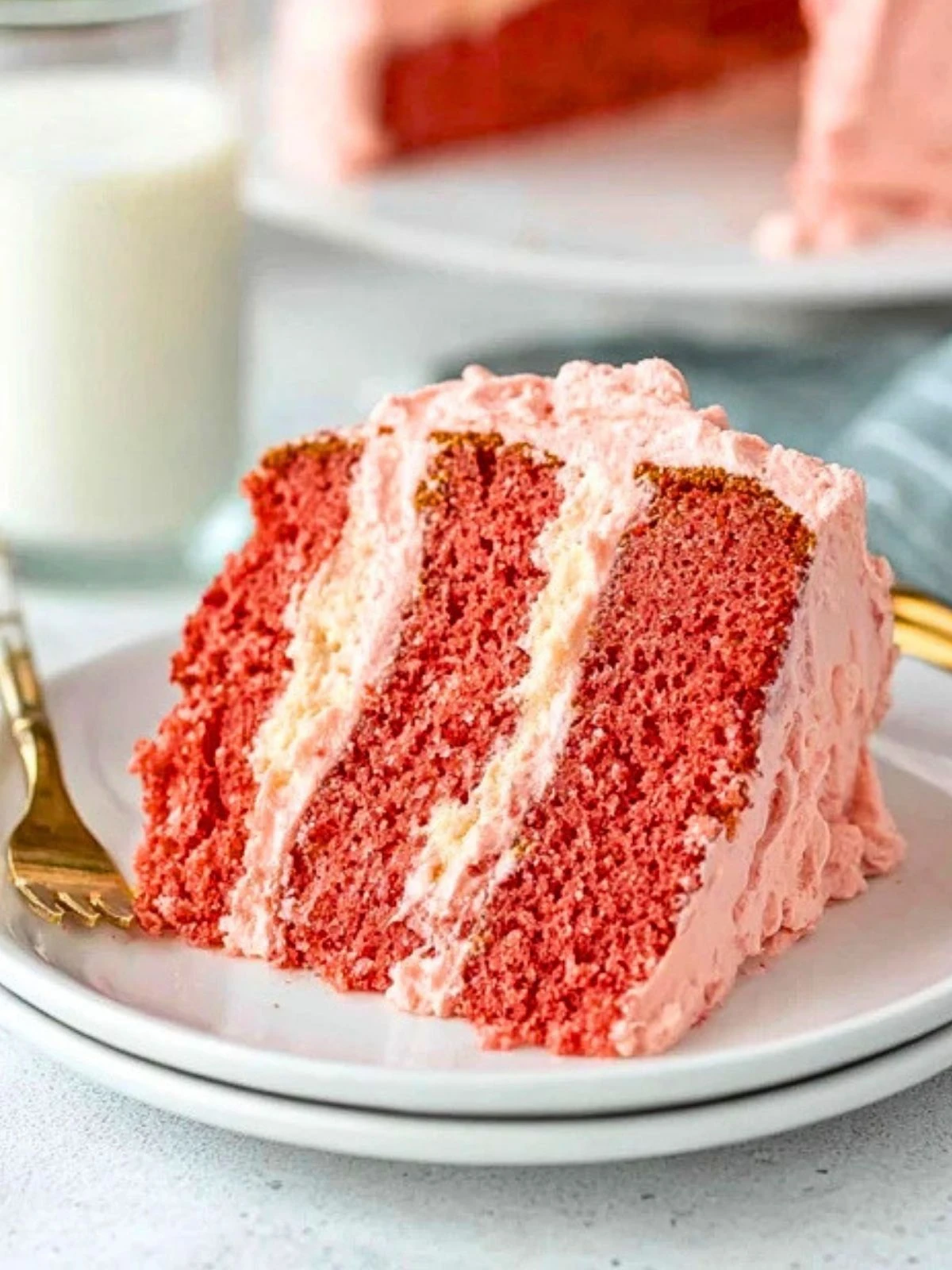 Strawberry Cake (1)