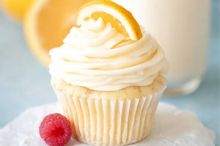 Lemon Cupcakes with Lemon Buttercream