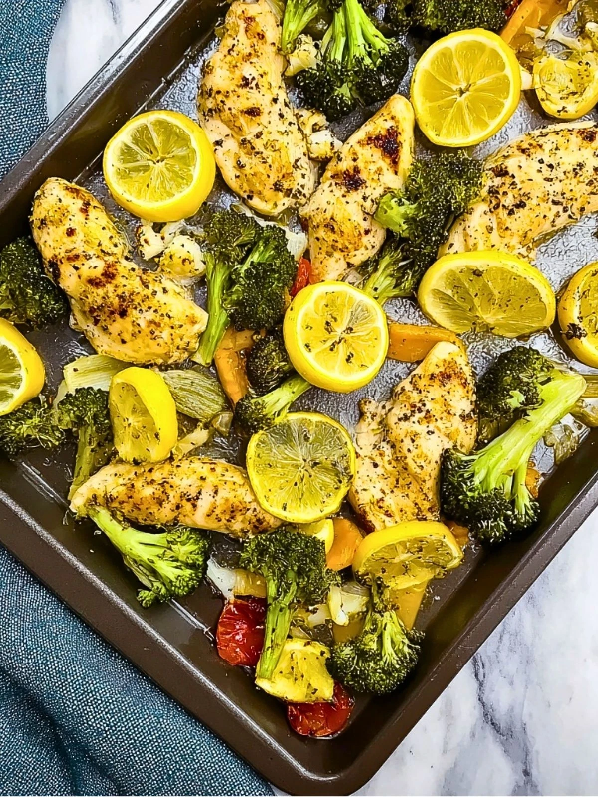 Easy Sheet Pan Lemon Chicken and Veggies Dinner (1)