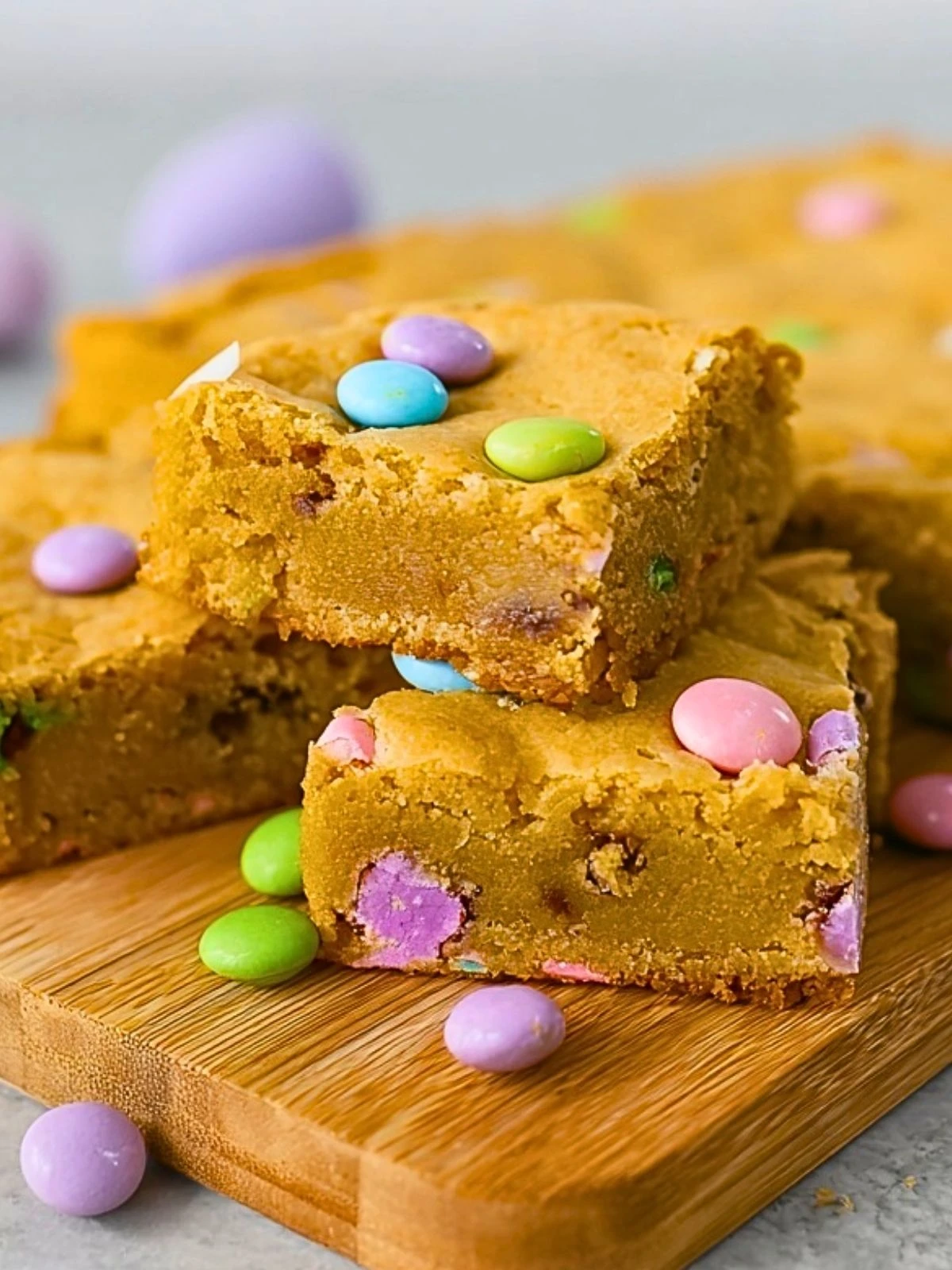 Quick Easter M&M Blondies (1)