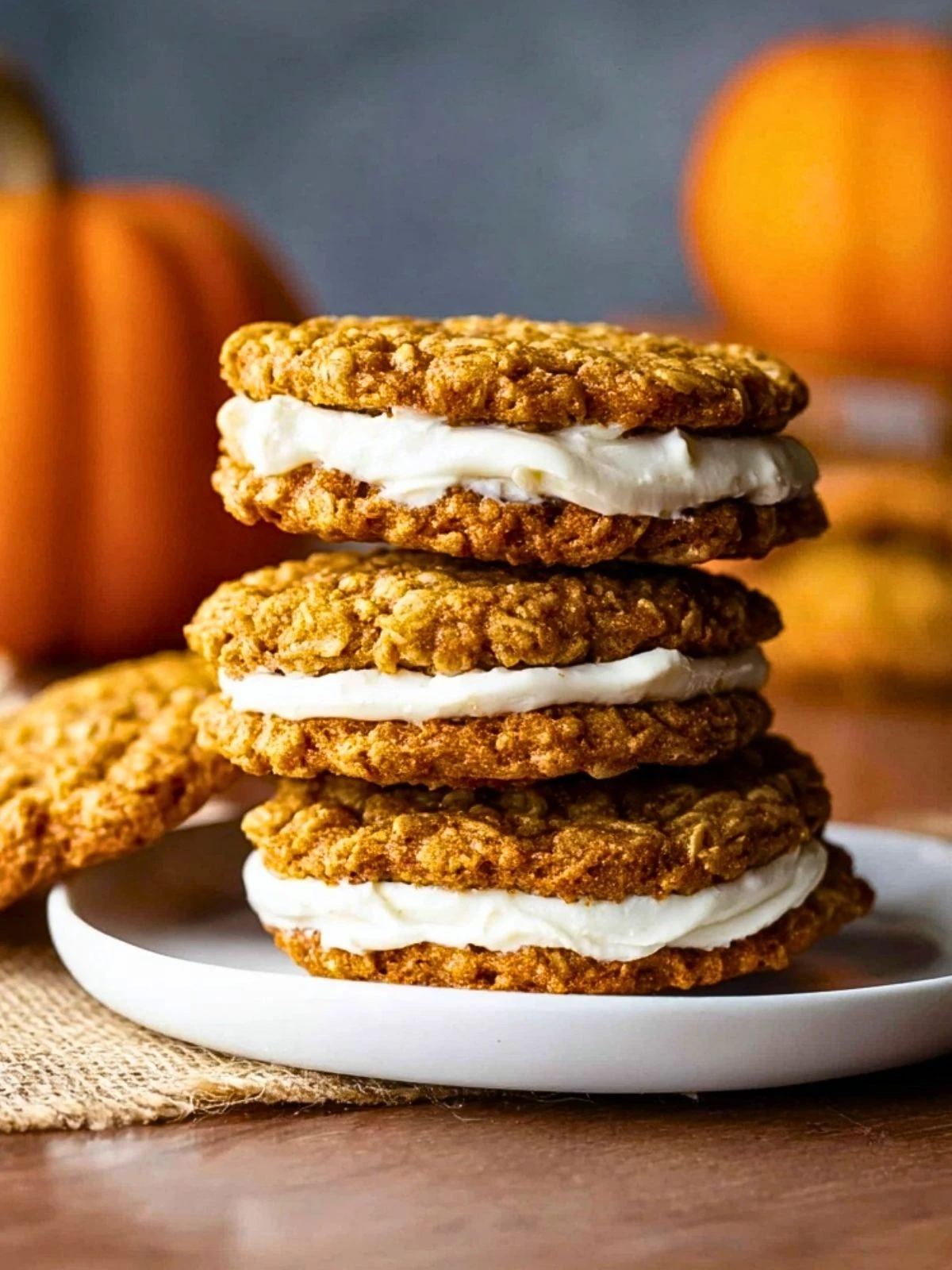Pumpkin Oatmeal Cream Pies (1)